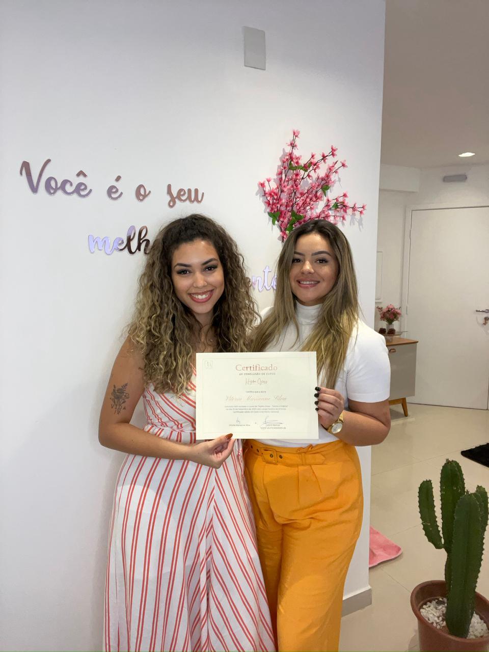 Alunas formadas com certificado - Studio Joyce Alencar